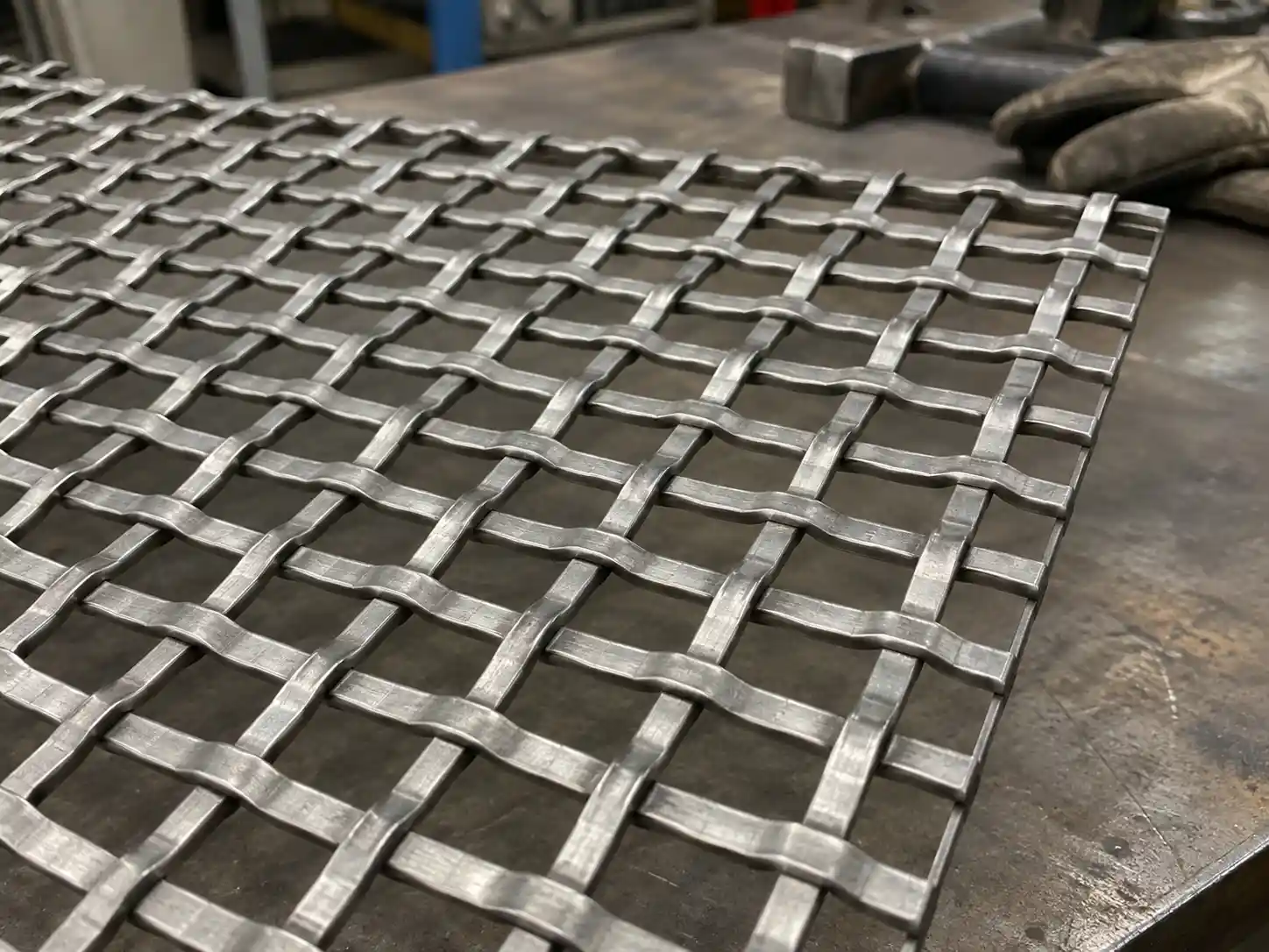 Flat Top Crimp Wire Mesh Flat top crimp wire mesh with a smoother upper surface and stable rectangular openings